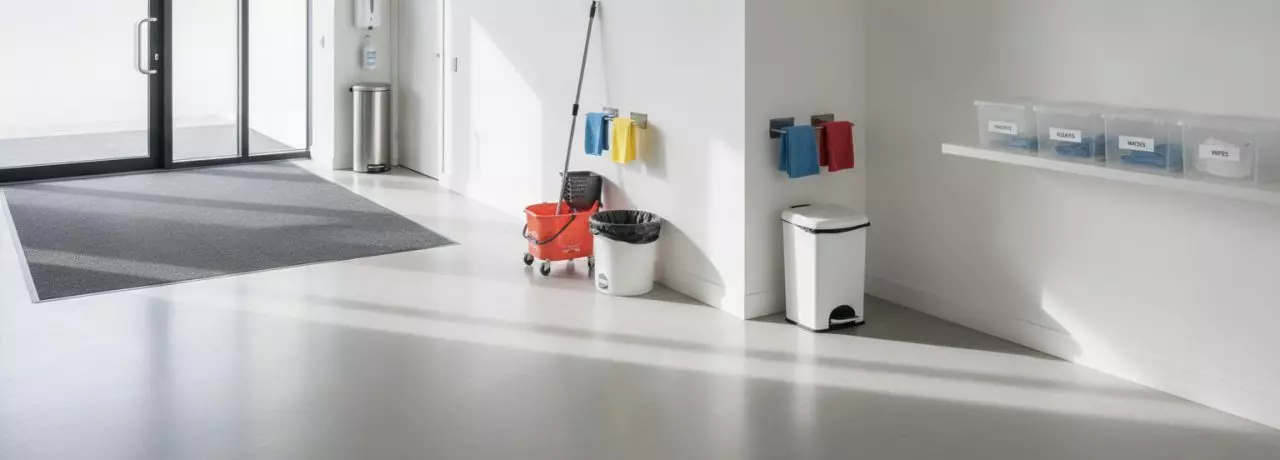 10 tips om preventieve hulpmiddelen op te nemen in je schoonmaakplan. 10 tips om preventieve hulpmiddelen op te nemen in je schoonmaakplan.