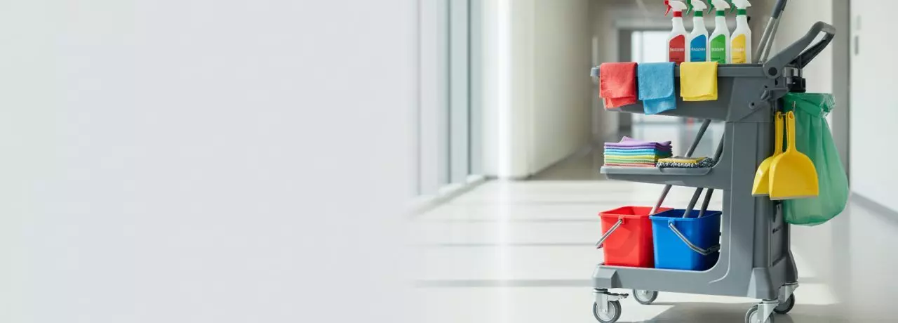 8 tips om schoonmaakmaterialen logisch te ordenen op de werkwagen. Tip 2: Gebruik kleurcodering tegen kruisbesmetting