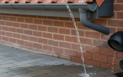 Home 9 tips om goten en afvoerpunten vóór hevige regen praktisch te controleren.