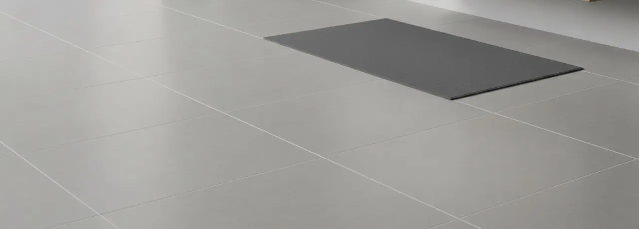 Anti-slipmatten kunnen uitglijden beperken wanneer ze vlak liggen en schoon worden gehouden. Anti-slipmatten kunnen uitglijden beperken wanneer ze vlak liggen en schoon worden gehouden.