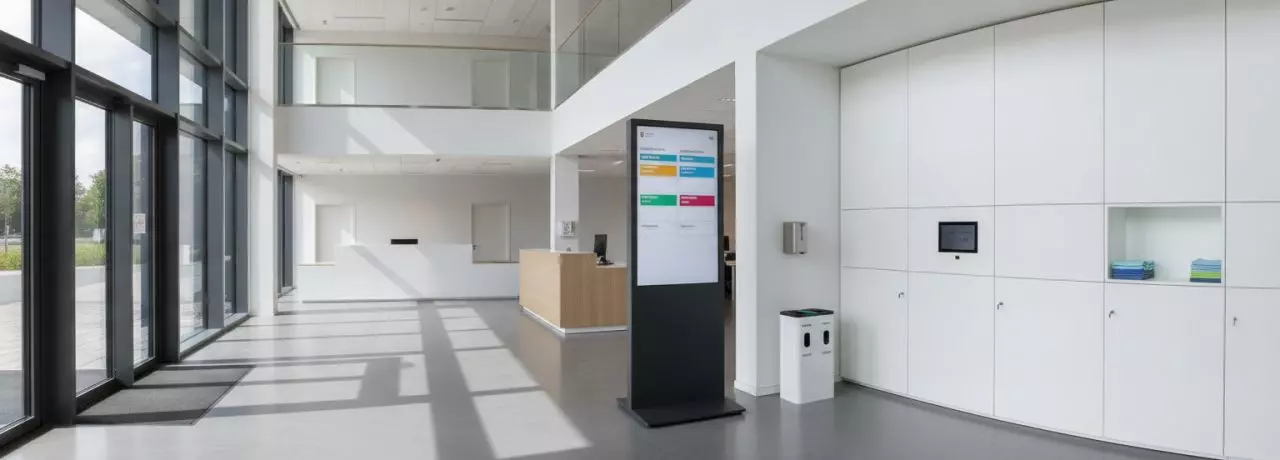 8 tips om facilitymanagement en schoonmaakteams beter met elkaar te laten samenwerken.